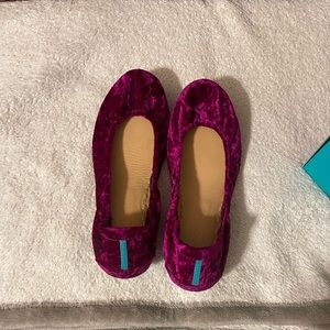 Tieks Tyrian Size 8 Purple-Red Blend Ballet Flats